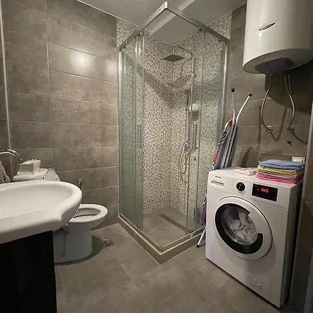 公寓 Lovely 1-bedroom With 2-patios And Parking