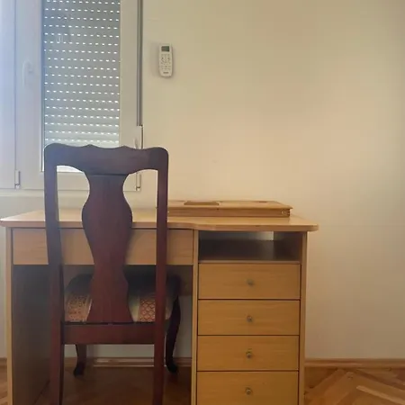 公寓 Lovely 1-bedroom With 2-patios And Parking