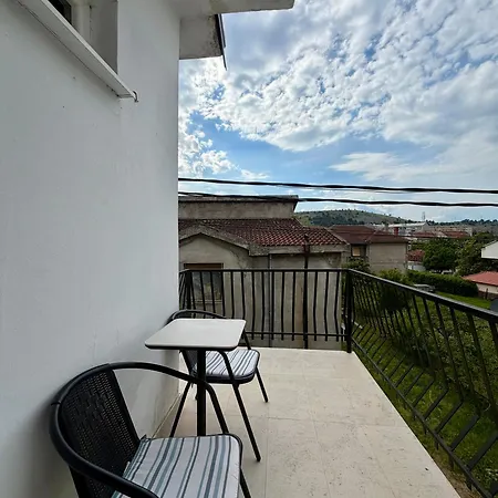 Appartement Lovely 1-bedroom With 2-patios And Parking Podgorica
